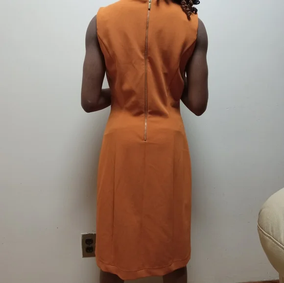 A line sleeveless, polyester ,dress with buttons| dusty orange size 4 - Picture 8 of 10